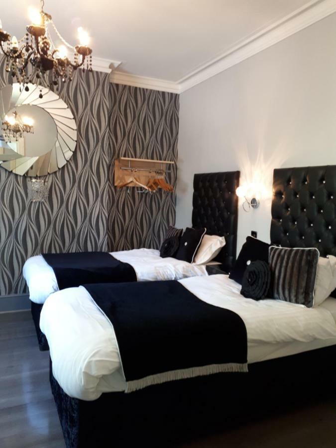 Canterbury Lodge Room photo